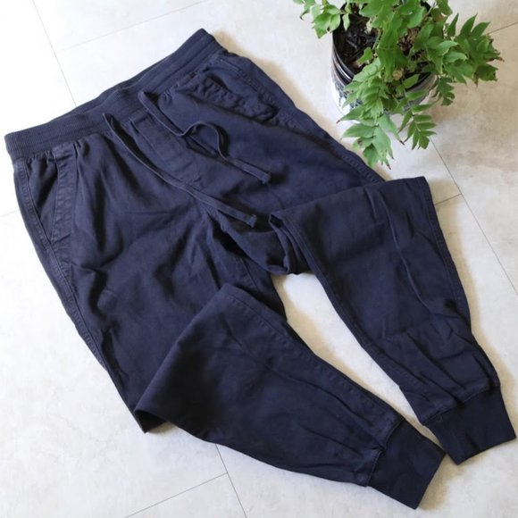 GAP Utility Joggers Style #630261 - Black, Size XS - Picture 14 of 16